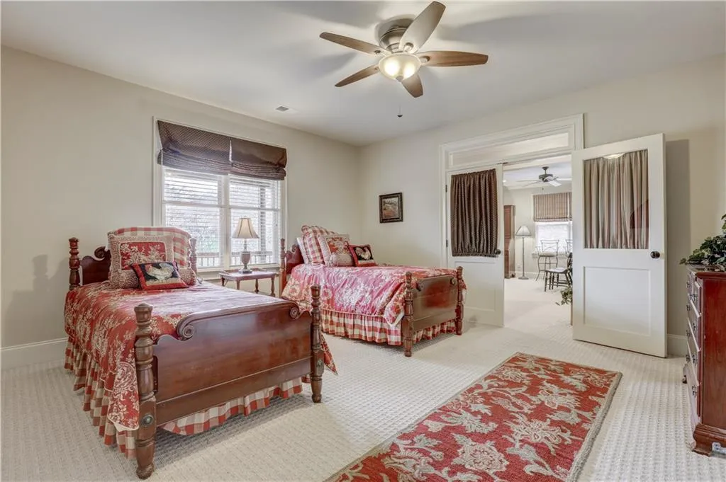 22 High Top Circle, Atlanta, Georgia 30328, 5 Bedrooms Bedrooms, ,4 BathroomsBathrooms,Residential,Sold,22 High Top Circle,5968567