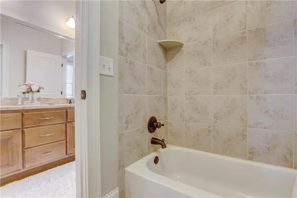 22 High Top Circle, Atlanta, Georgia 30328, 5 Bedrooms Bedrooms, ,4 BathroomsBathrooms,Residential,Sold,22 High Top Circle,5968567