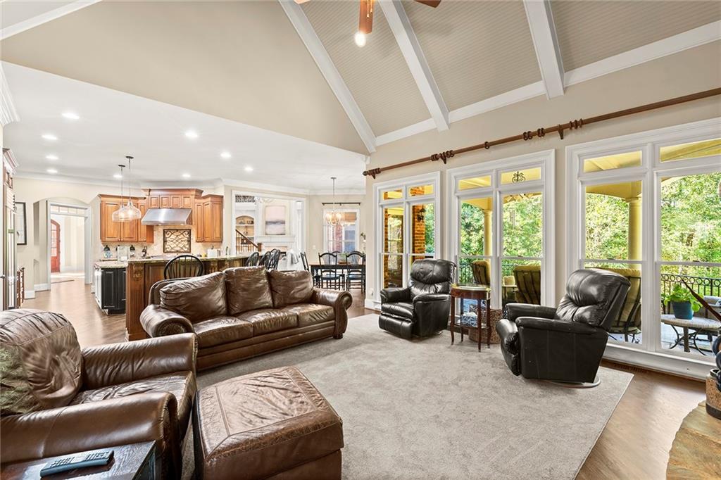 8390 Jett Ferry Road, Sandy Springs, Georgia 30350, 6 Bedrooms Bedrooms, ,6 BathroomsBathrooms,Residential,Sold,8390 Jett Ferry Road,7286534