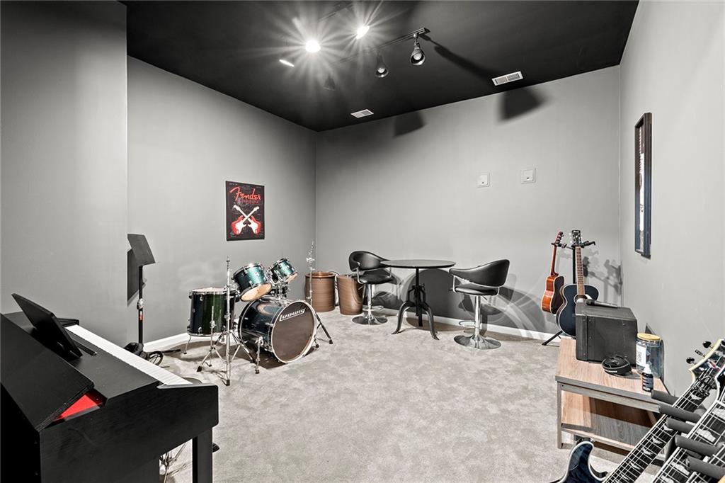 8390 Jett Ferry Road, Sandy Springs, Georgia 30350, 6 Bedrooms Bedrooms, ,6 BathroomsBathrooms,Residential,Sold,8390 Jett Ferry Road,7286534