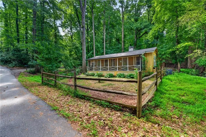 130 Chestnut Street, Roswell, Georgia 30075
