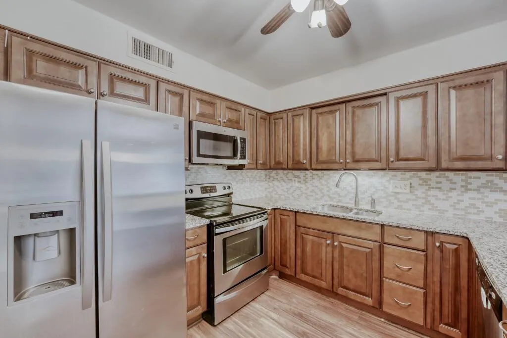 134 Woodmere Square Nw Unit 134, Atlanta, Georgia 30327, 2 Bedrooms Bedrooms, 0 ,2 BathroomsBathrooms,Residential,For Sale,134 Woodmere Square Nw Unit 134,7703487