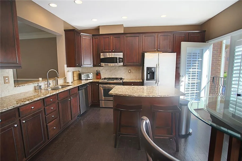 5044 Ridgemont Walk Se, Atlanta, Georgia 30339, 3 Bedrooms Bedrooms, ,3 BathroomsBathrooms,Residential,Sold,5044 Ridgemont Walk Se,6010117