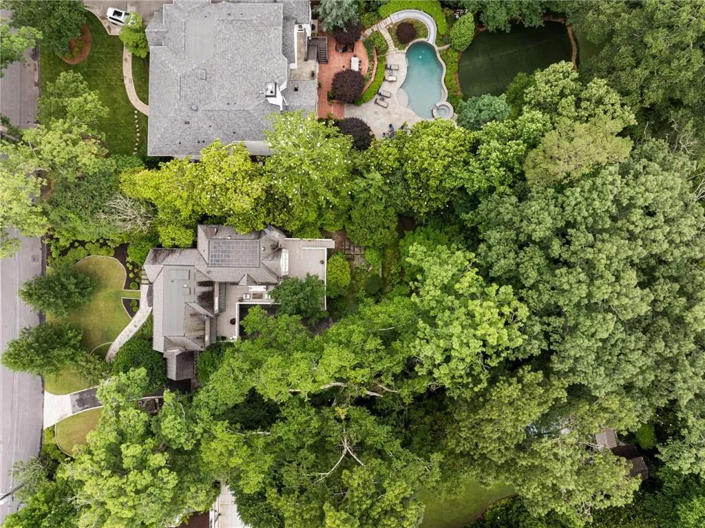 241 Nacoochee Drive Nw, Atlanta, Georgia 30305, 4 Bedrooms Bedrooms, ,3 BathroomsBathrooms,Residential,For Sale,241 Nacoochee Drive Nw,7593170