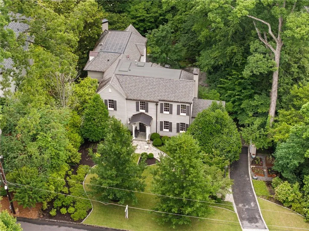 241 Nacoochee Drive Nw, Atlanta, Georgia 30305, 4 Bedrooms Bedrooms, ,3 BathroomsBathrooms,Residential,For Sale,241 Nacoochee Drive Nw,7593170