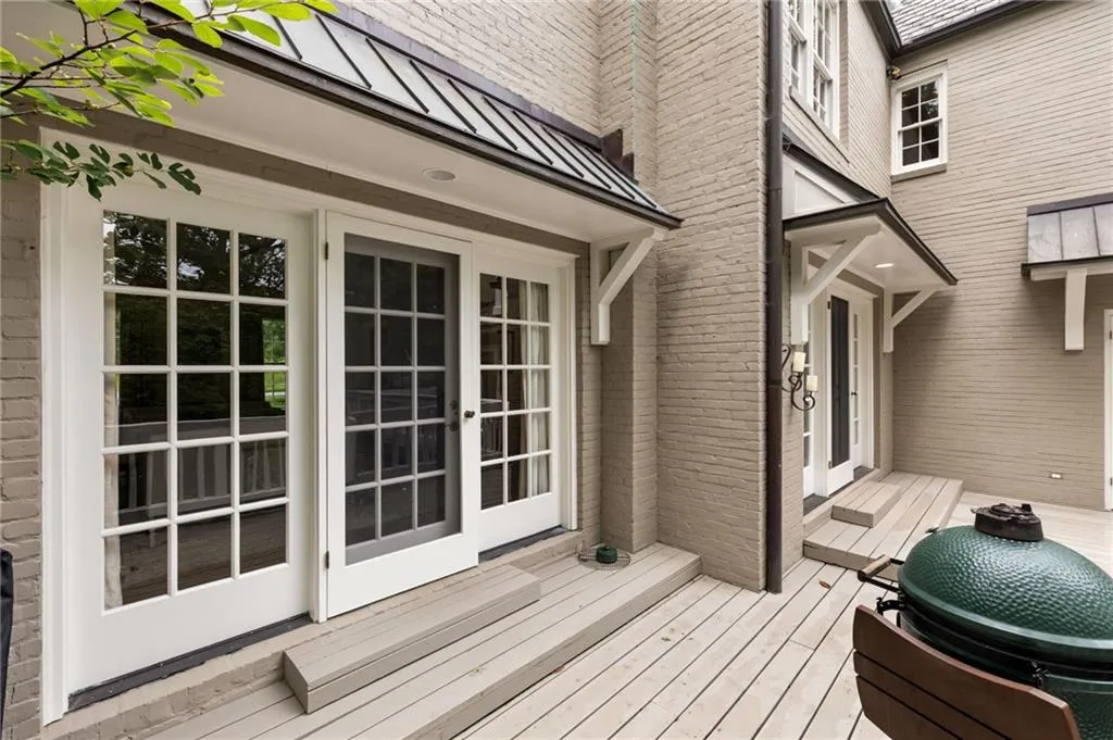 241 Nacoochee Drive Nw, Atlanta, Georgia 30305, 4 Bedrooms Bedrooms, ,3 BathroomsBathrooms,Residential,For Sale,241 Nacoochee Drive Nw,7593170