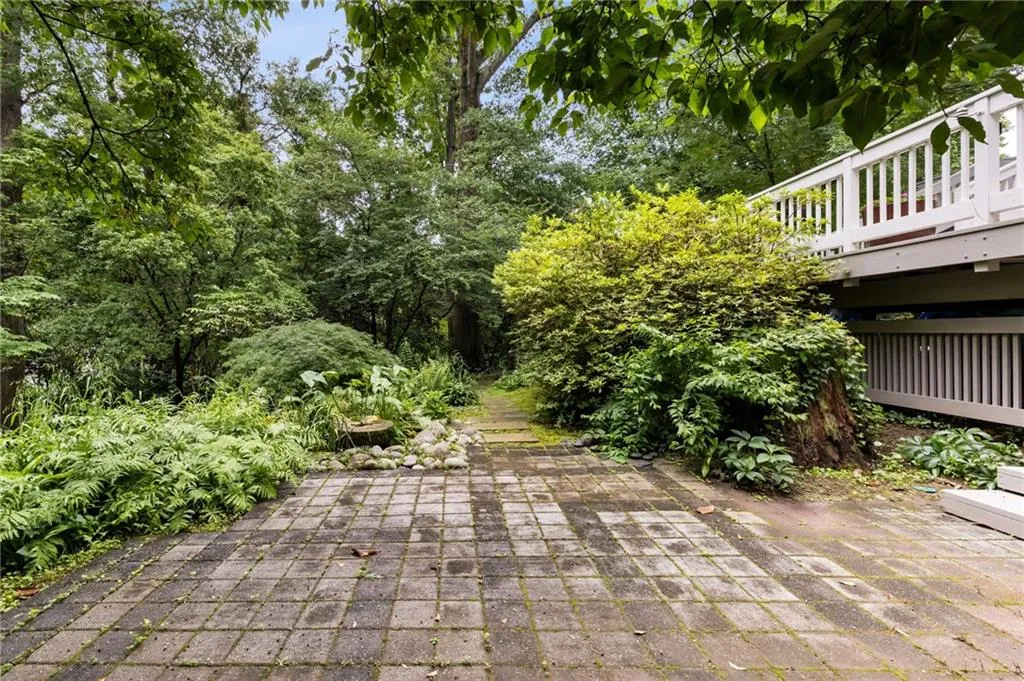 241 Nacoochee Drive Nw, Atlanta, Georgia 30305, 4 Bedrooms Bedrooms, ,3 BathroomsBathrooms,Residential,For Sale,241 Nacoochee Drive Nw,7593170