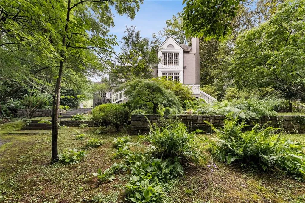 241 Nacoochee Drive Nw, Atlanta, Georgia 30305, 4 Bedrooms Bedrooms, ,3 BathroomsBathrooms,Residential,For Sale,241 Nacoochee Drive Nw,7593170