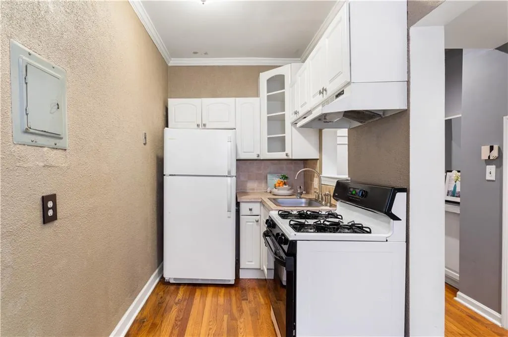 1100 Piedmont Avenue Ne Unit 5, Atlanta, Georgia 30309, 1 Bedroom Bedrooms, ,2 BathroomsBathrooms,Residential,For Sale,1100 Piedmont Avenue Ne Unit 5,7637121