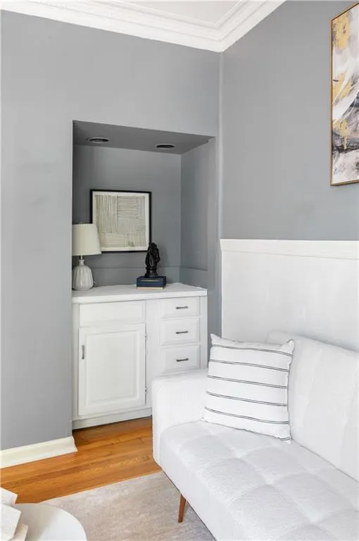 1100 Piedmont Avenue Ne Unit 5, Atlanta, Georgia 30309, 1 Bedroom Bedrooms, ,2 BathroomsBathrooms,Residential,For Sale,1100 Piedmont Avenue Ne Unit 5,7637121