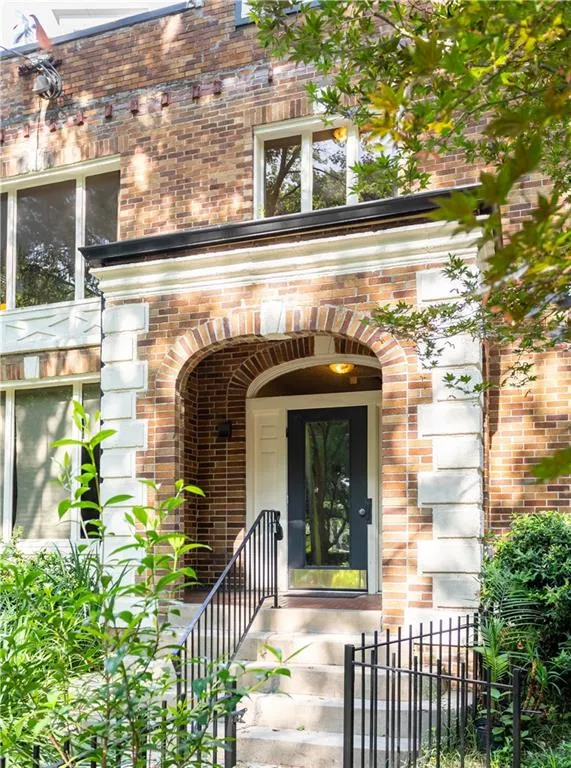 1100 Piedmont Avenue Ne Unit 5, Atlanta, Georgia 30309, 1 Bedroom Bedrooms, ,2 BathroomsBathrooms,Residential,For Sale,1100 Piedmont Avenue Ne Unit 5,7637121