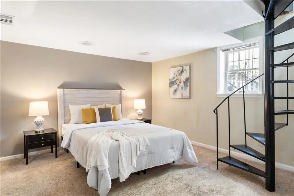 1100 Piedmont Avenue Ne Unit 5, Atlanta, Georgia 30309, 1 Bedroom Bedrooms, ,2 BathroomsBathrooms,Residential,For Sale,1100 Piedmont Avenue Ne Unit 5,7637121