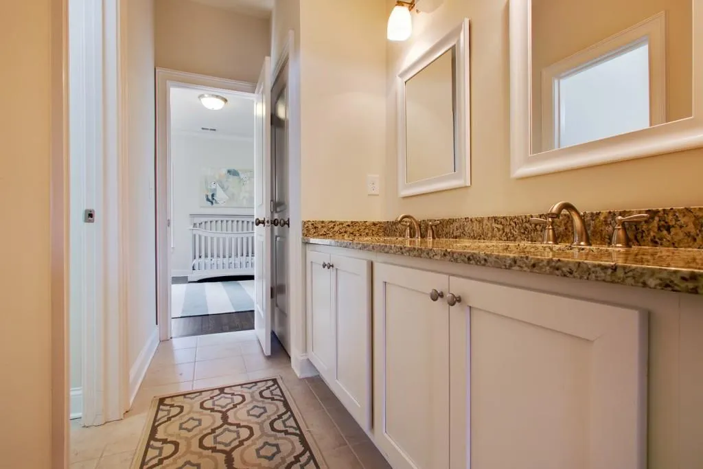 6440 Bridgewood Valley Road, Sandy Springs, Georgia 30328, 5 Bedrooms Bedrooms, ,4 BathroomsBathrooms,Residential,Sold,6440 Bridgewood Valley Road,5674167
