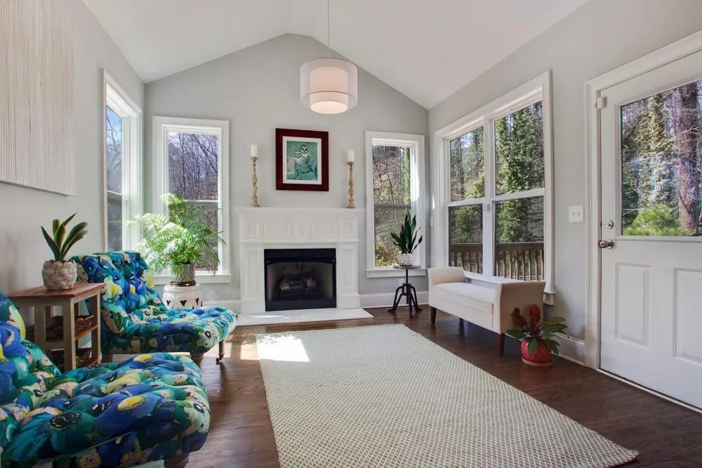 6440 Bridgewood Valley Road, Sandy Springs, Georgia 30328, 5 Bedrooms Bedrooms, ,4 BathroomsBathrooms,Residential,Sold,6440 Bridgewood Valley Road,5674167