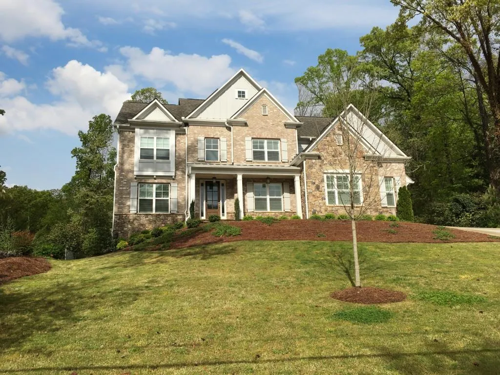 6440 Bridgewood Valley Road, Sandy Springs, Georgia 30328, 5 Bedrooms Bedrooms, ,4 BathroomsBathrooms,Residential,Sold,6440 Bridgewood Valley Road,5674167