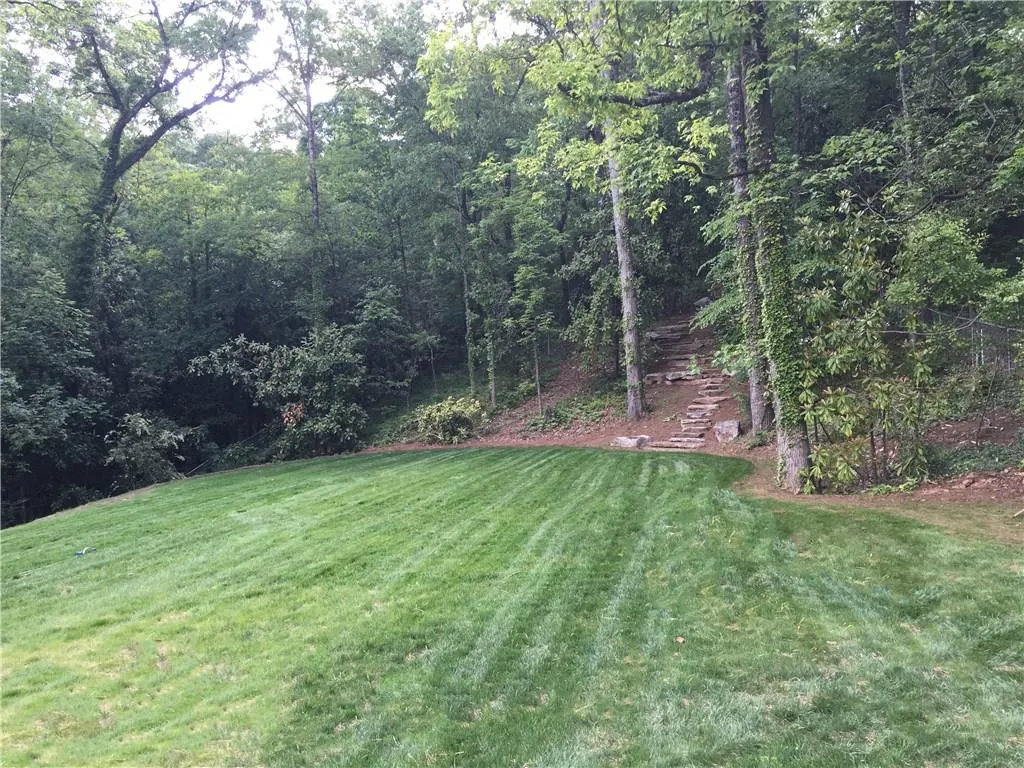 6440 Bridgewood Valley Road, Sandy Springs, Georgia 30328, 5 Bedrooms Bedrooms, ,4 BathroomsBathrooms,Residential,Sold,6440 Bridgewood Valley Road,5674167