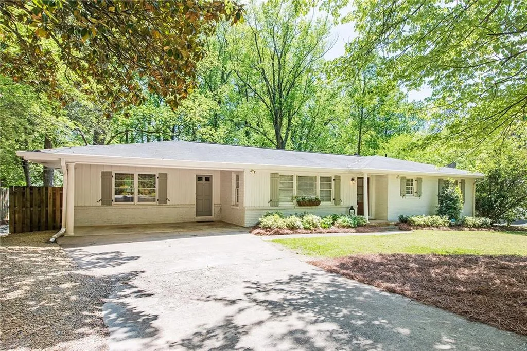 565 Windsor Parkway, Atlanta, Georgia 30342, 3 Bedrooms Bedrooms, ,2 BathroomsBathrooms,Residential,Sold,565 Windsor Parkway,7036609