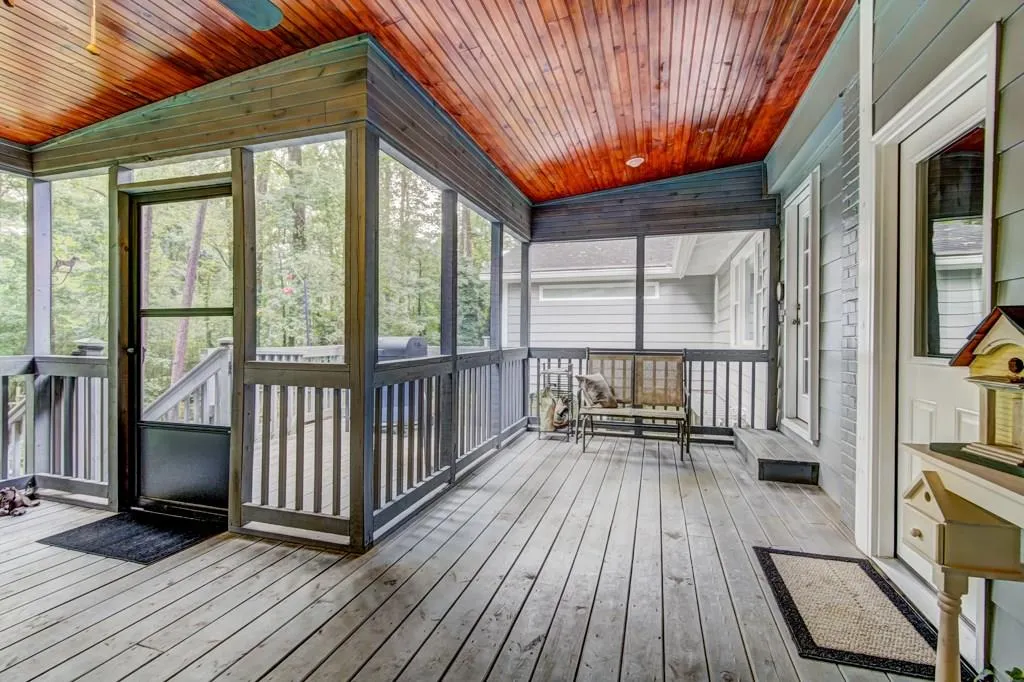 6275 Hunting Creek Road, Sandy Springs, Georgia 30328, 4 Bedrooms Bedrooms, ,3 BathroomsBathrooms,Residential,Sold,6275 Hunting Creek Road,6071610