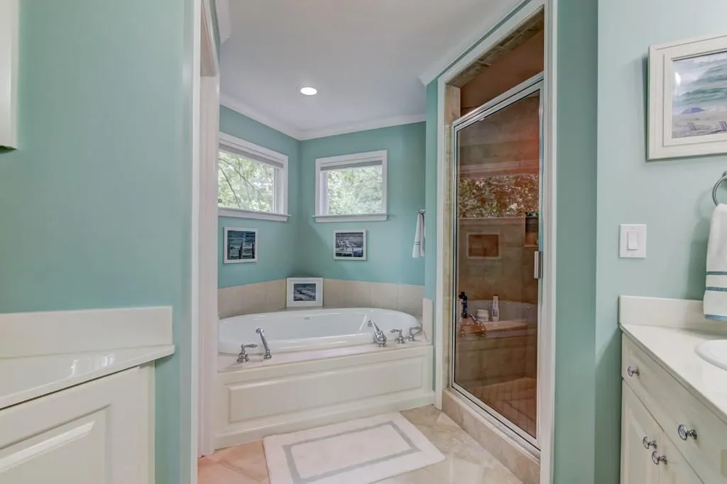 6275 Hunting Creek Road, Sandy Springs, Georgia 30328, 4 Bedrooms Bedrooms, ,3 BathroomsBathrooms,Residential,Sold,6275 Hunting Creek Road,6071610