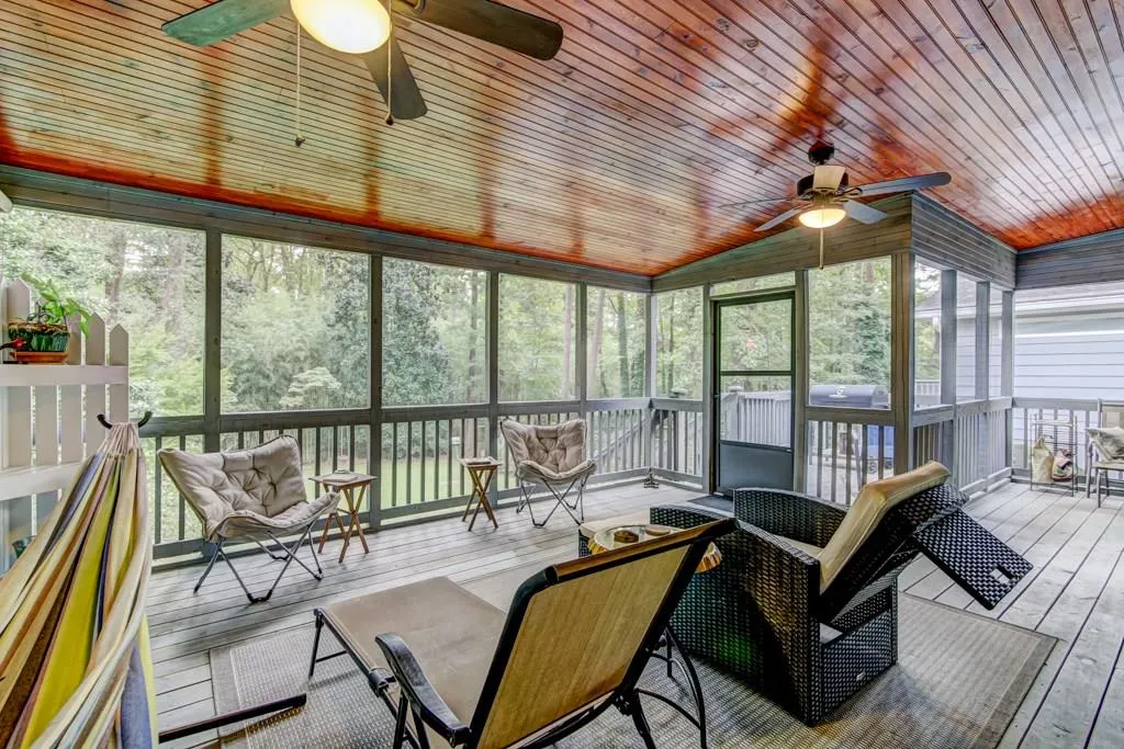 6275 Hunting Creek Road, Sandy Springs, Georgia 30328, 4 Bedrooms Bedrooms, ,3 BathroomsBathrooms,Residential,Sold,6275 Hunting Creek Road,6071610
