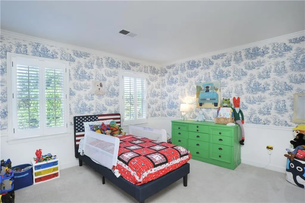300 Rivoli Circle, Atlanta, Georgia 30342, 4 Bedrooms Bedrooms, ,3 BathroomsBathrooms,Residential,Sold,300 Rivoli Circle,6552493