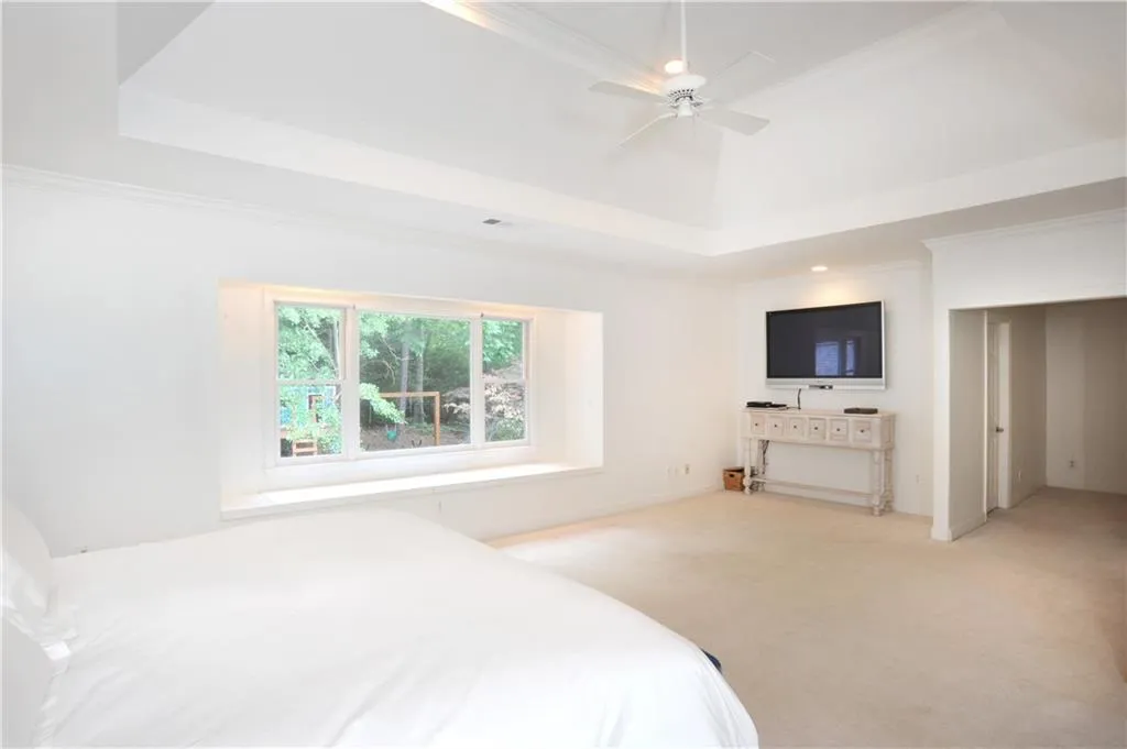 300 Rivoli Circle, Atlanta, Georgia 30342, 4 Bedrooms Bedrooms, ,3 BathroomsBathrooms,Residential,Sold,300 Rivoli Circle,6552493