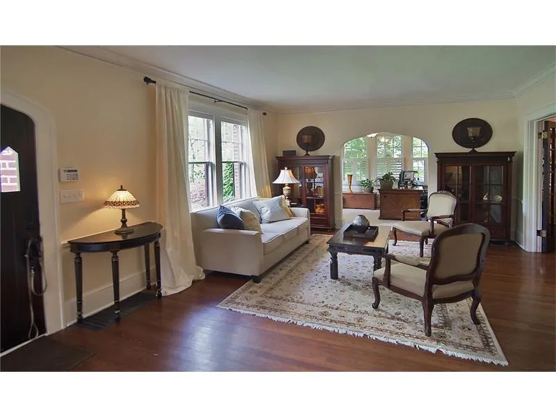 665 E Morningside Drive Ne, Atlanta, Georgia 30324, 4 Bedrooms Bedrooms, ,3 BathroomsBathrooms,Residential,Sold,665 E Morningside Drive Ne,5700708