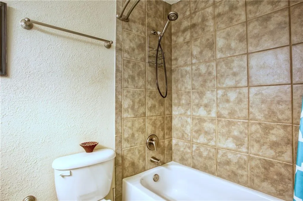 145 N River Drive Unit C, Sandy Springs, Georgia 30350, 2 Bedrooms Bedrooms, ,2 BathroomsBathrooms,Residential,Sold,145 N River Drive Unit C,6876153