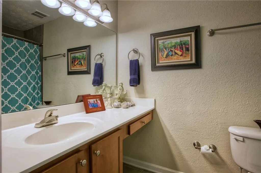 145 N River Drive Unit C, Sandy Springs, Georgia 30350, 2 Bedrooms Bedrooms, ,2 BathroomsBathrooms,Residential,Sold,145 N River Drive Unit C,6876153