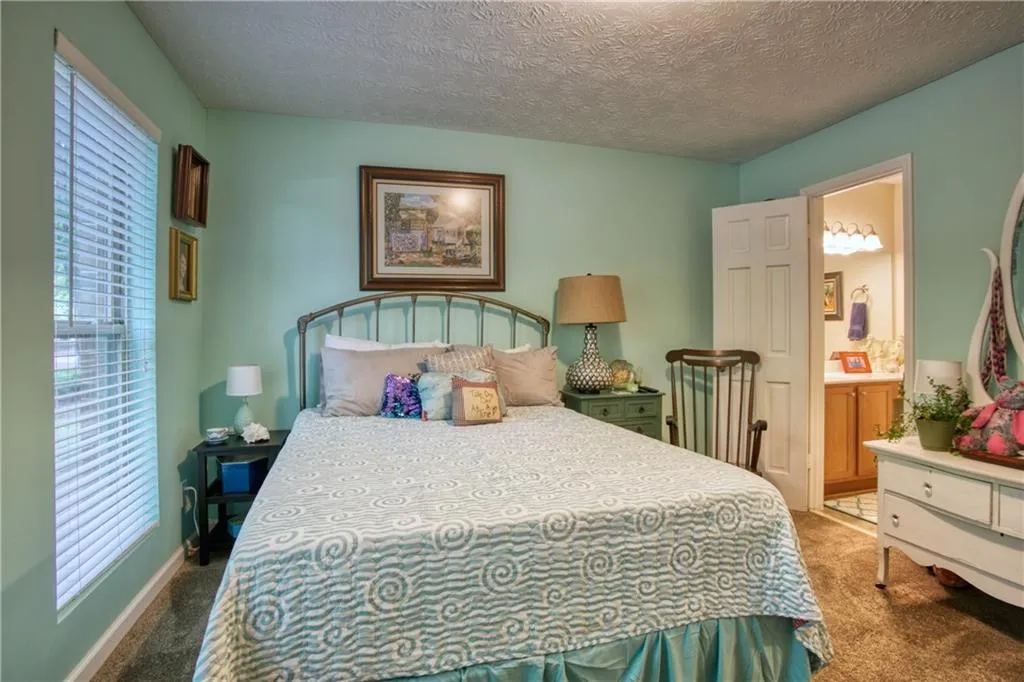 145 N River Drive Unit C, Sandy Springs, Georgia 30350, 2 Bedrooms Bedrooms, ,2 BathroomsBathrooms,Residential,Sold,145 N River Drive Unit C,6876153