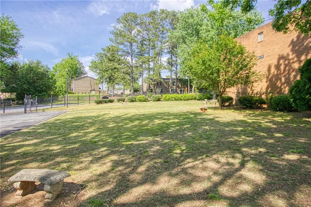 145 N River Drive Unit C, Sandy Springs, Georgia 30350, 2 Bedrooms Bedrooms, ,2 BathroomsBathrooms,Residential,Sold,145 N River Drive Unit C,6876153