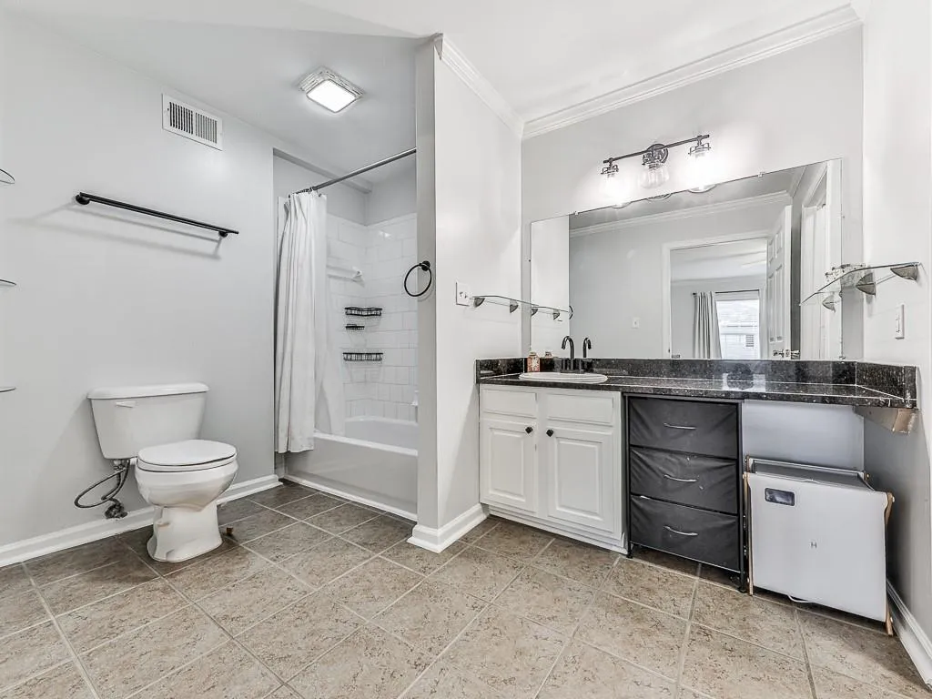 1708 Brighton Point, Atlanta, Georgia 30328, 3 Bedrooms Bedrooms, ,2 BathroomsBathrooms,Residential,For Sale,1708 Brighton Point,7719172