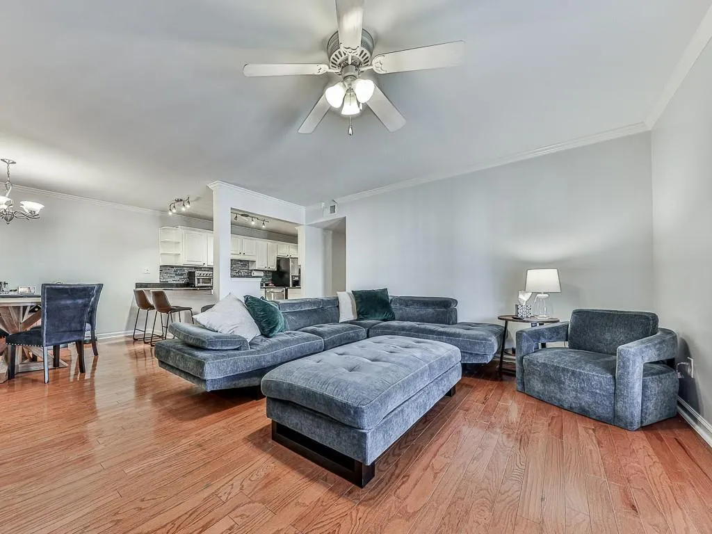 1708 Brighton Point, Atlanta, Georgia 30328, 3 Bedrooms Bedrooms, ,2 BathroomsBathrooms,Residential,For Sale,1708 Brighton Point,7719172