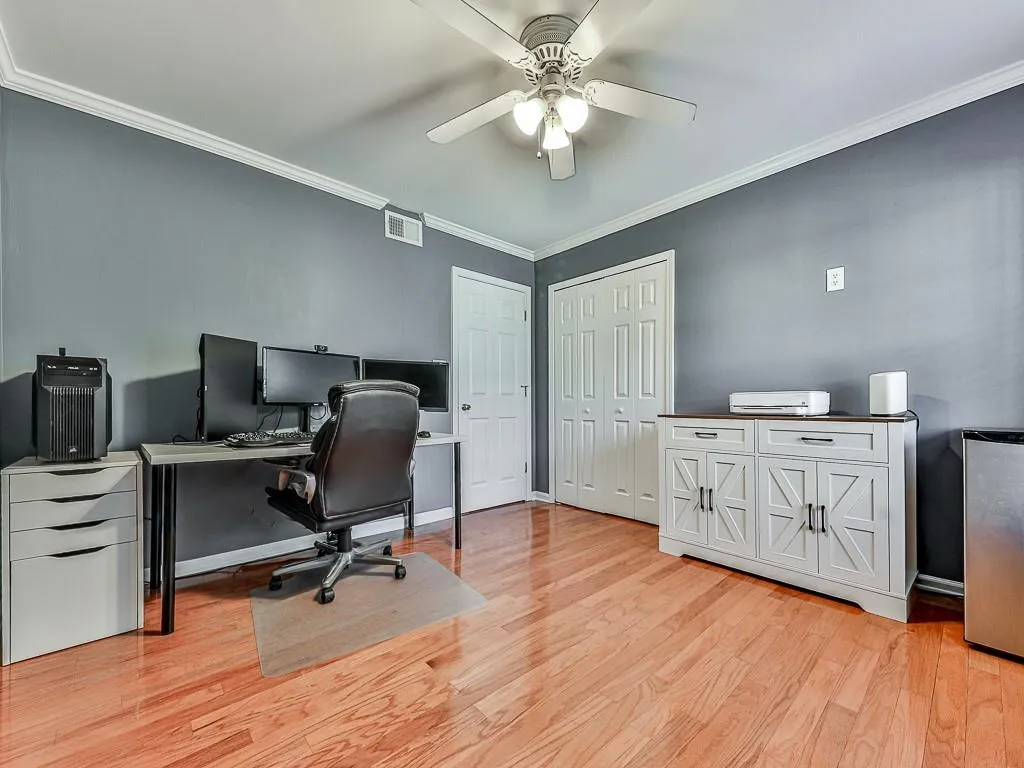 1708 Brighton Point, Atlanta, Georgia 30328, 3 Bedrooms Bedrooms, ,2 BathroomsBathrooms,Residential,For Sale,1708 Brighton Point,7719172