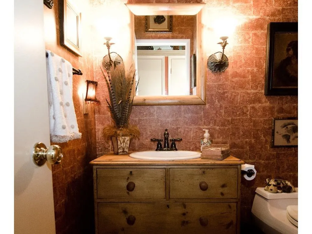 301 Londonberry Road, Atlanta, Georgia 30327, 4 Bedrooms Bedrooms, ,4 BathroomsBathrooms,Residential,Sold,301 Londonberry Road,5646074