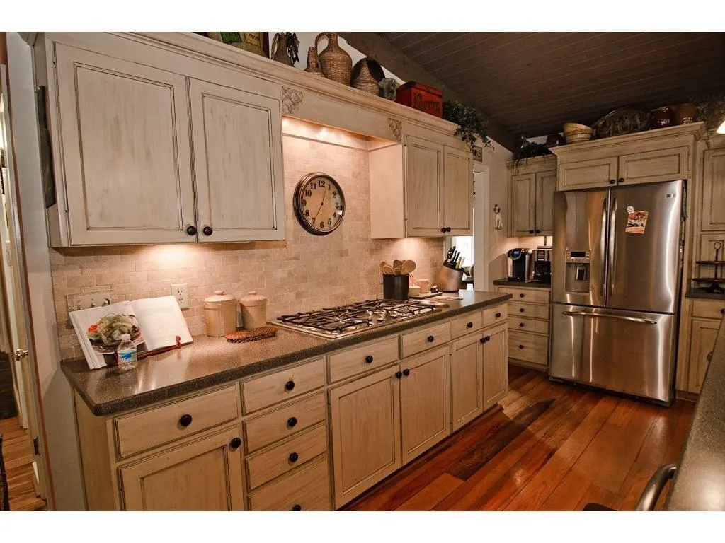 301 Londonberry Road, Atlanta, Georgia 30327, 4 Bedrooms Bedrooms, ,4 BathroomsBathrooms,Residential,Sold,301 Londonberry Road,5646074