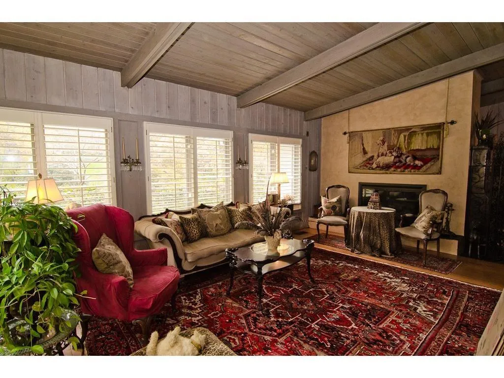 301 Londonberry Road, Atlanta, Georgia 30327, 4 Bedrooms Bedrooms, ,4 BathroomsBathrooms,Residential,Sold,301 Londonberry Road,5646074