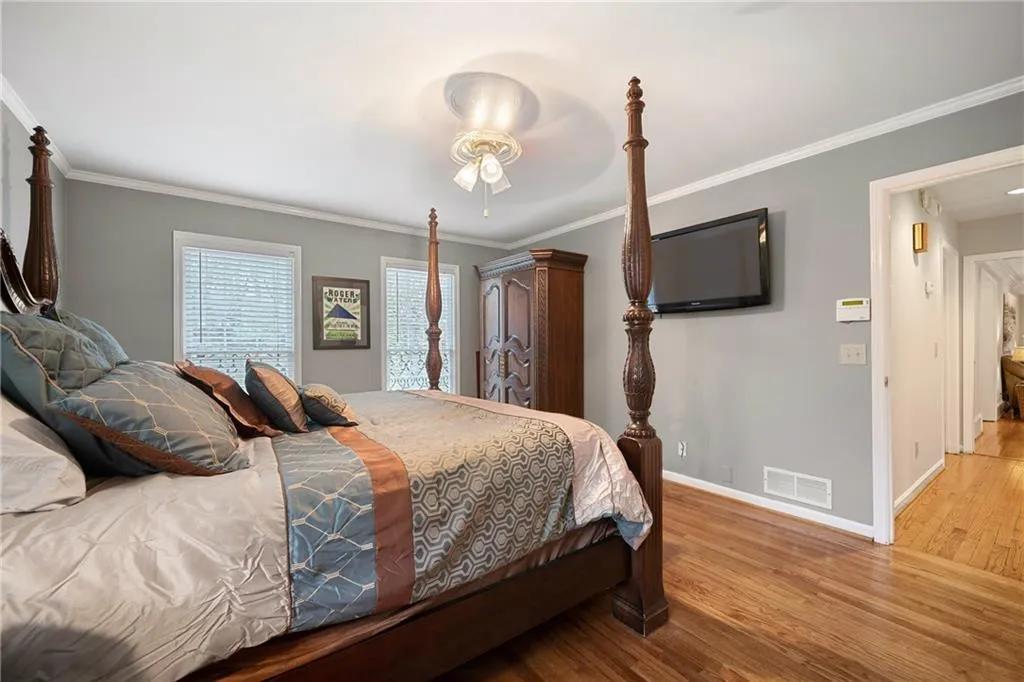 7297 Riverside Drive, Sandy Springs, Georgia 30328, 4 Bedrooms Bedrooms, ,4 BathroomsBathrooms,Residential,Sold,7297 Riverside Drive,6695638 7297 Riverside Drive, Sandy Springs, Georgia 30328, 4 Bedrooms Bedrooms, ,4 BathroomsBathrooms,Residential,Sold,7297 Riverside Drive,6695638