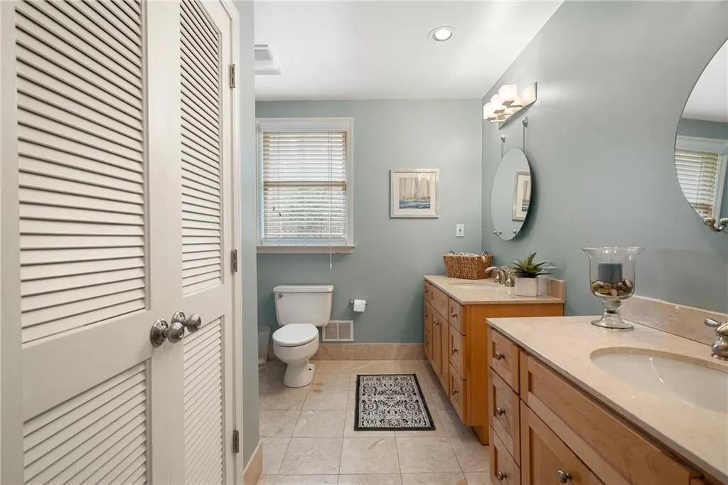 7297 Riverside Drive, Sandy Springs, Georgia 30328, 4 Bedrooms Bedrooms, ,4 BathroomsBathrooms,Residential,Sold,7297 Riverside Drive,6695638 7297 Riverside Drive, Sandy Springs, Georgia 30328, 4 Bedrooms Bedrooms, ,4 BathroomsBathrooms,Residential,Sold,7297 Riverside Drive,6695638