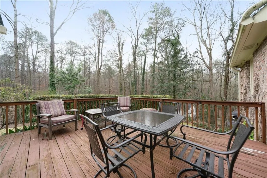 7297 Riverside Drive, Sandy Springs, Georgia 30328, 4 Bedrooms Bedrooms, ,4 BathroomsBathrooms,Residential,Sold,7297 Riverside Drive,6695638 7297 Riverside Drive, Sandy Springs, Georgia 30328, 4 Bedrooms Bedrooms, ,4 BathroomsBathrooms,Residential,Sold,7297 Riverside Drive,6695638