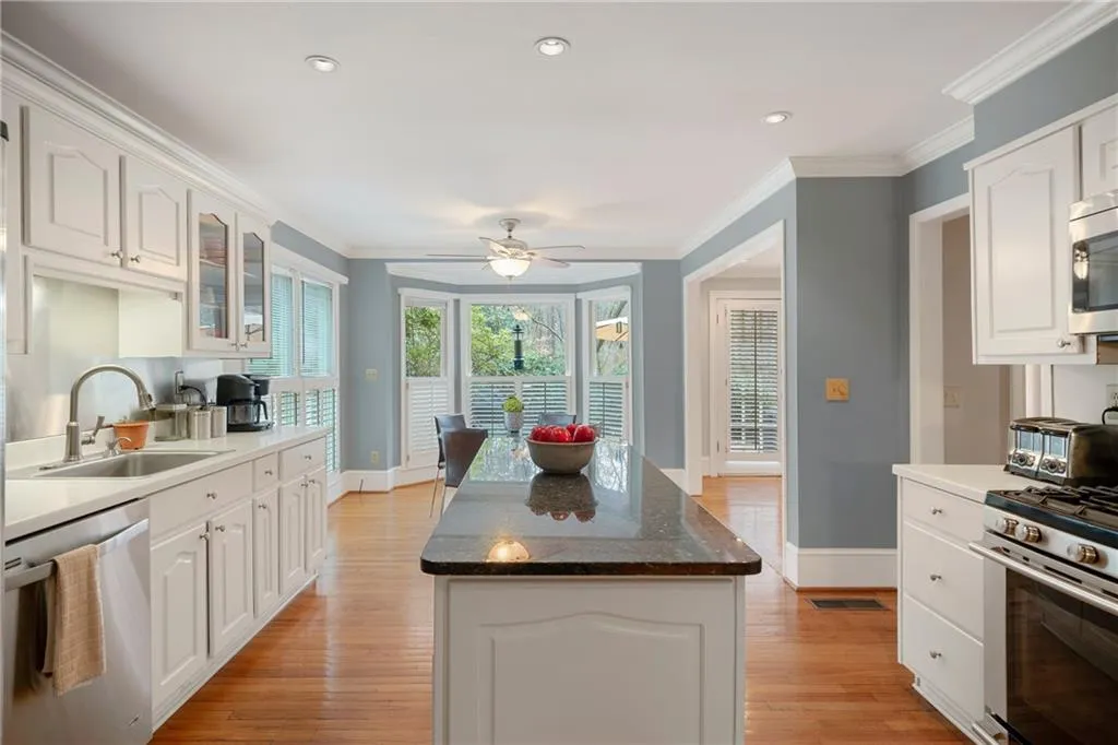 7297 Riverside Drive, Sandy Springs, Georgia 30328, 4 Bedrooms Bedrooms, ,4 BathroomsBathrooms,Residential,Sold,7297 Riverside Drive,6695638 7297 Riverside Drive, Sandy Springs, Georgia 30328, 4 Bedrooms Bedrooms, ,4 BathroomsBathrooms,Residential,Sold,7297 Riverside Drive,6695638