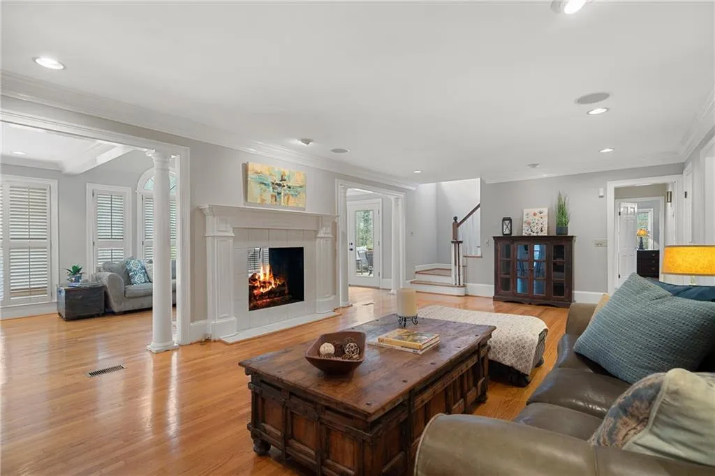 7297 Riverside Drive, Sandy Springs, Georgia 30328, 4 Bedrooms Bedrooms, ,4 BathroomsBathrooms,Residential,Sold,7297 Riverside Drive,6695638 7297 Riverside Drive, Sandy Springs, Georgia 30328, 4 Bedrooms Bedrooms, ,4 BathroomsBathrooms,Residential,Sold,7297 Riverside Drive,6695638