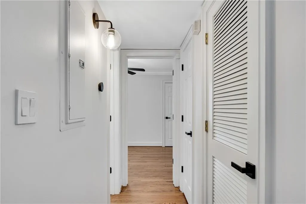 25 Sheridan Drive Ne Unit 5, Atlanta, Georgia 30305, 1 Bedroom Bedrooms, ,1 BathroomBathrooms,Residential,For Sale,25 Sheridan Drive Ne Unit 5,7659216