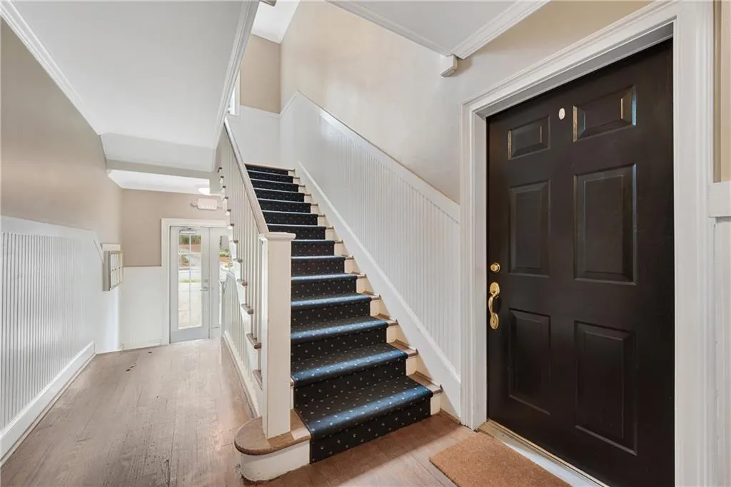 25 Sheridan Drive Ne Unit 5, Atlanta, Georgia 30305, 1 Bedroom Bedrooms, ,1 BathroomBathrooms,Residential,For Sale,25 Sheridan Drive Ne Unit 5,7659216
