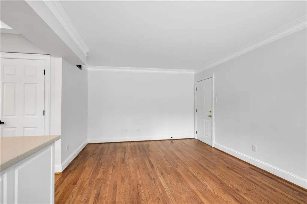 25 Sheridan Drive Ne Unit 5, Atlanta, Georgia 30305, 1 Bedroom Bedrooms, ,1 BathroomBathrooms,Residential,For Sale,25 Sheridan Drive Ne Unit 5,7659216
