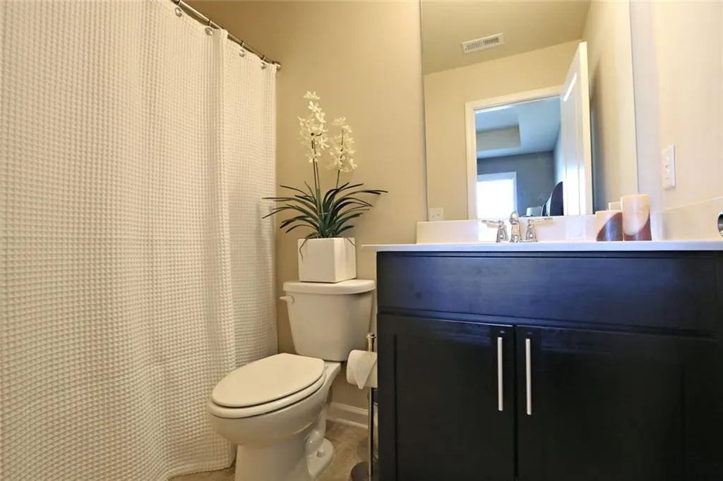 7585 Highland Bluff, Atlanta, Georgia 30328, 3 Bedrooms Bedrooms, ,3 BathroomsBathrooms,Residential,Sold,7585 Highland Bluff,5604770