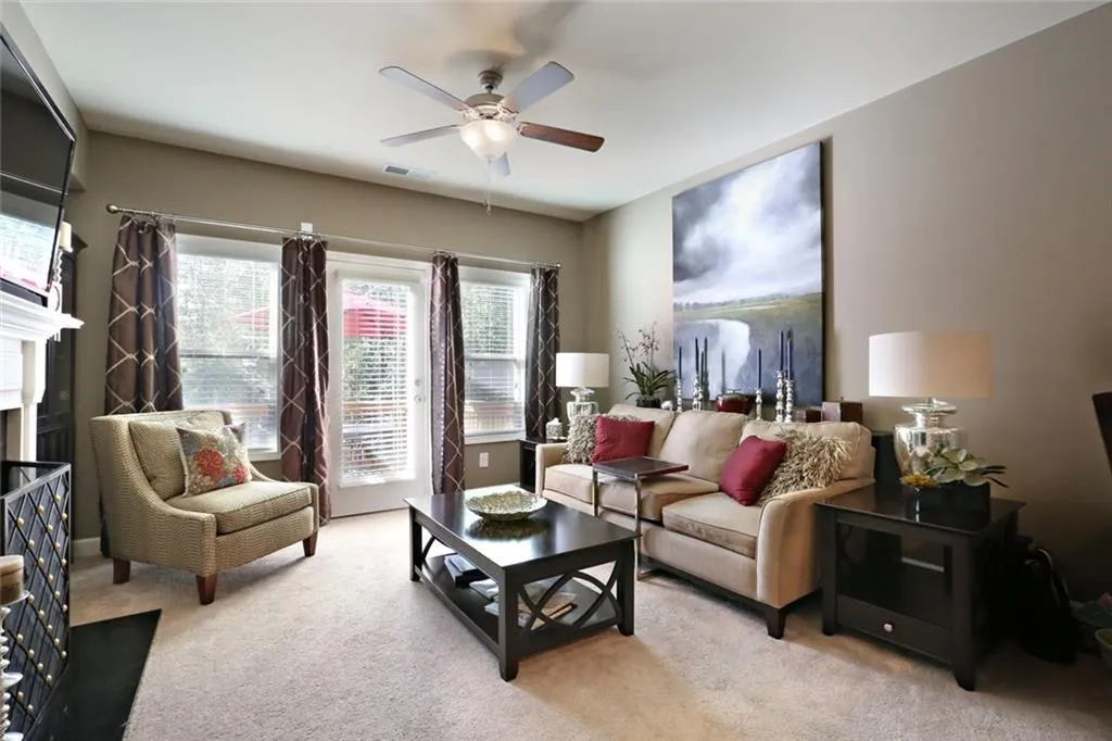 7585 Highland Bluff, Atlanta, Georgia 30328, 3 Bedrooms Bedrooms, ,3 BathroomsBathrooms,Residential,Sold,7585 Highland Bluff,5604770