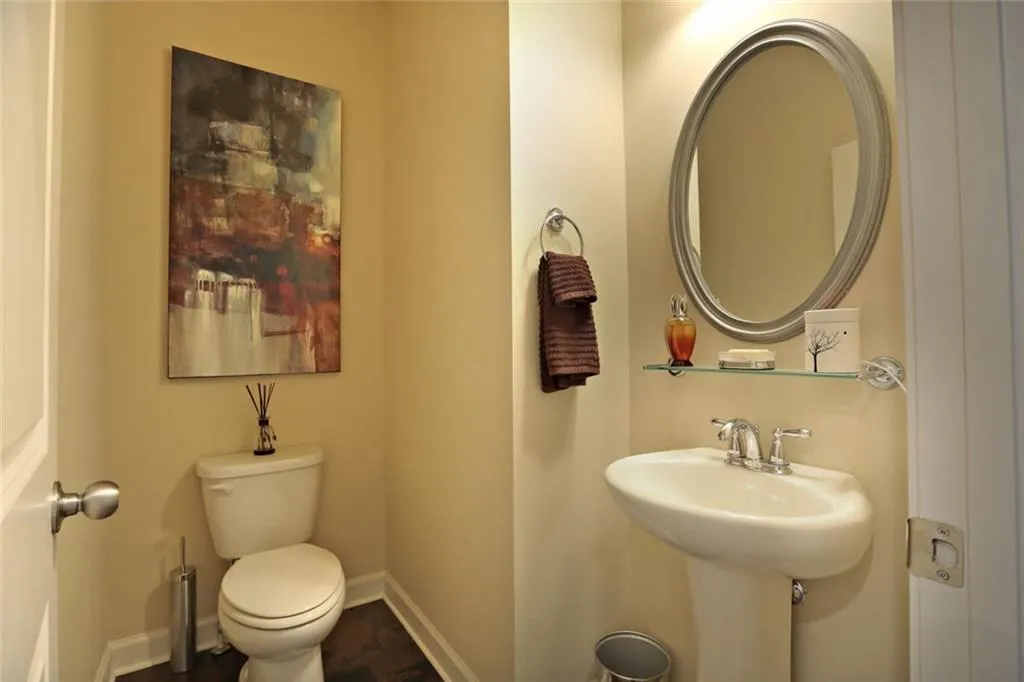 7585 Highland Bluff, Atlanta, Georgia 30328, 3 Bedrooms Bedrooms, ,3 BathroomsBathrooms,Residential,Sold,7585 Highland Bluff,5604770