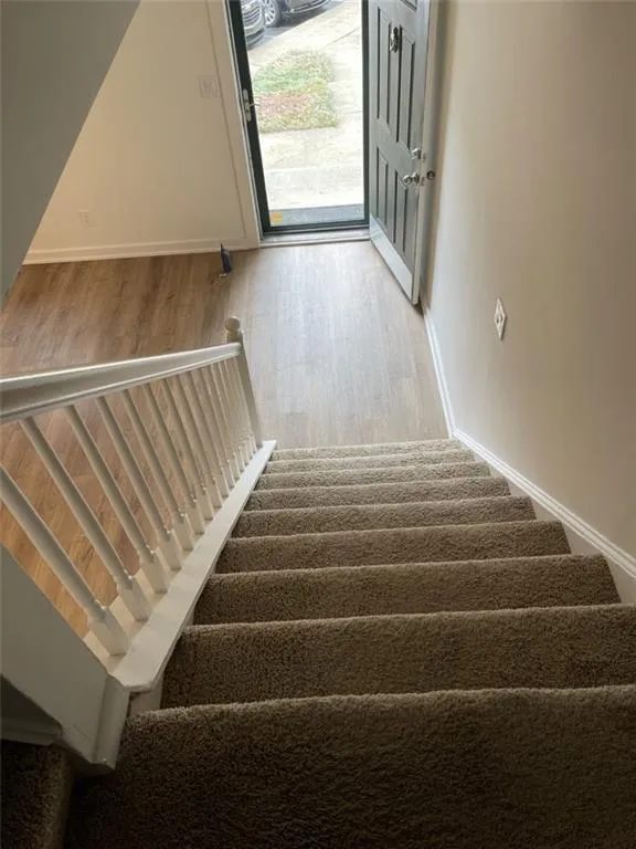 6900 Roswell Road Unit C4, Atlanta, Georgia 30328, 2 Bedrooms Bedrooms, ,2 BathroomsBathrooms,Residential,Sold,6900 Roswell Road Unit C4,7158550