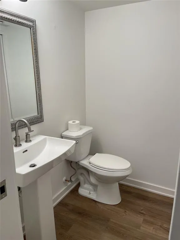 6900 Roswell Road Unit C4, Atlanta, Georgia 30328, 2 Bedrooms Bedrooms, ,2 BathroomsBathrooms,Residential,Sold,6900 Roswell Road Unit C4,7158550